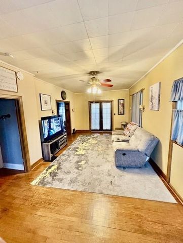 2309 Agency Road, St Joseph, MO 64503