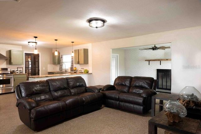 706 S PEARL CIRCLE, Brandon, FL 33510