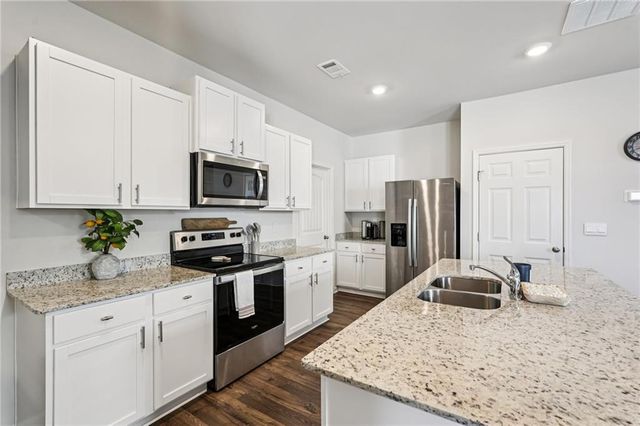 178 Whitewood Drive, Dawsonville, GA 30534