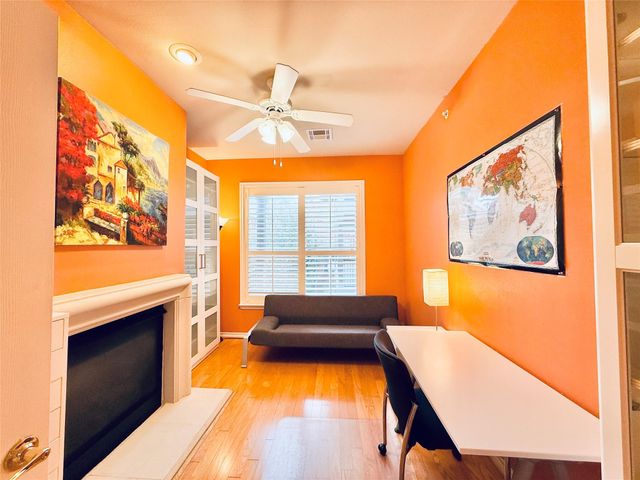 2400 Mccue Road 325, Houston, TX 77056