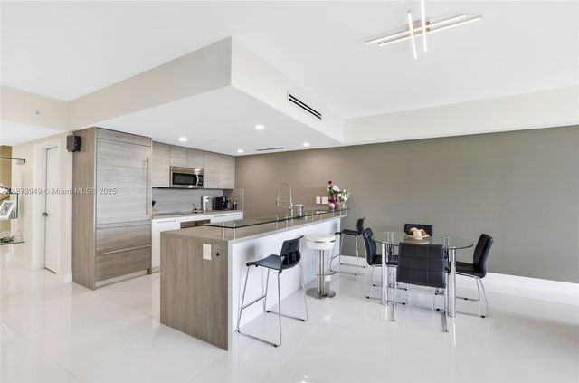 400 Sunny Isles Blvd 1603, Sunny Isles Beach, FL 33160