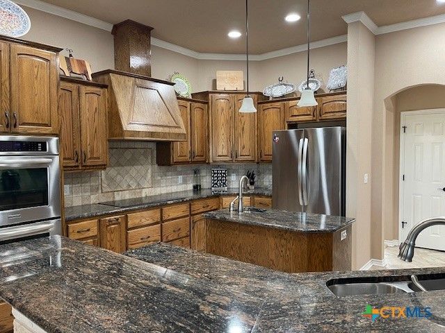 1529 East FM 485, Cameron, TX 76520