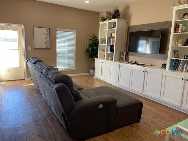 1529 East FM 485, Cameron, TX 76520