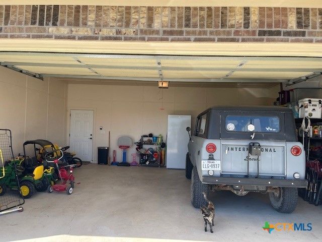 1529 East FM 485, Cameron, TX 76520