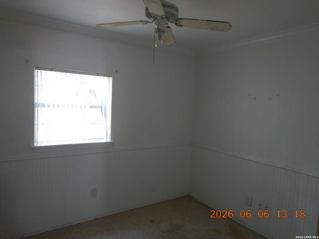 616 Fern Meadow Dr, Universal City, TX 78148
