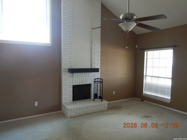 616 Fern Meadow Dr, Universal City, TX 78148