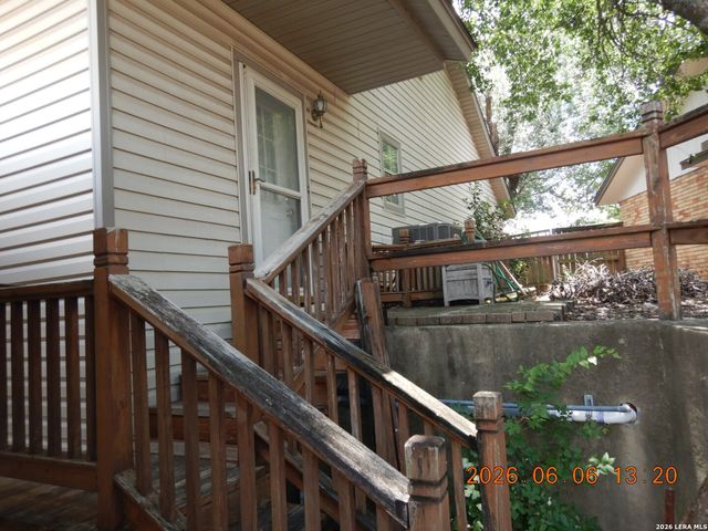 616 Fern Meadow Dr, Universal City, TX 78148