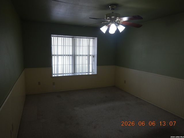 616 Fern Meadow Dr, Universal City, TX 78148
