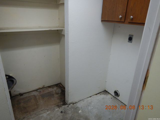 616 Fern Meadow Dr, Universal City, TX 78148