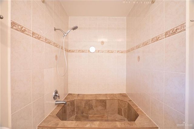 613 Escandon Avenue, Rancho Viejo, TX 78575