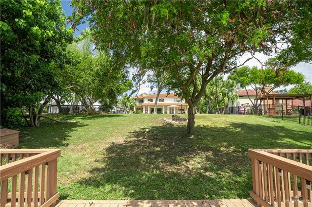 613 Escandon Avenue, Rancho Viejo, TX 78575