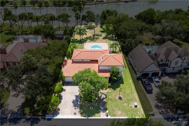 613 Escandon Avenue, Rancho Viejo, TX 78575