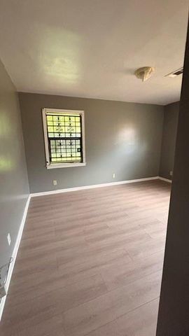 1823 Pleasantville Drive, Houston, TX 77029