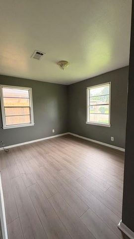 1823 Pleasantville Drive, Houston, TX 77029