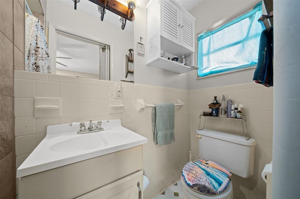 Image 11 of property listing at 2004 NE 52ND STREET, Ocala, FL 34479