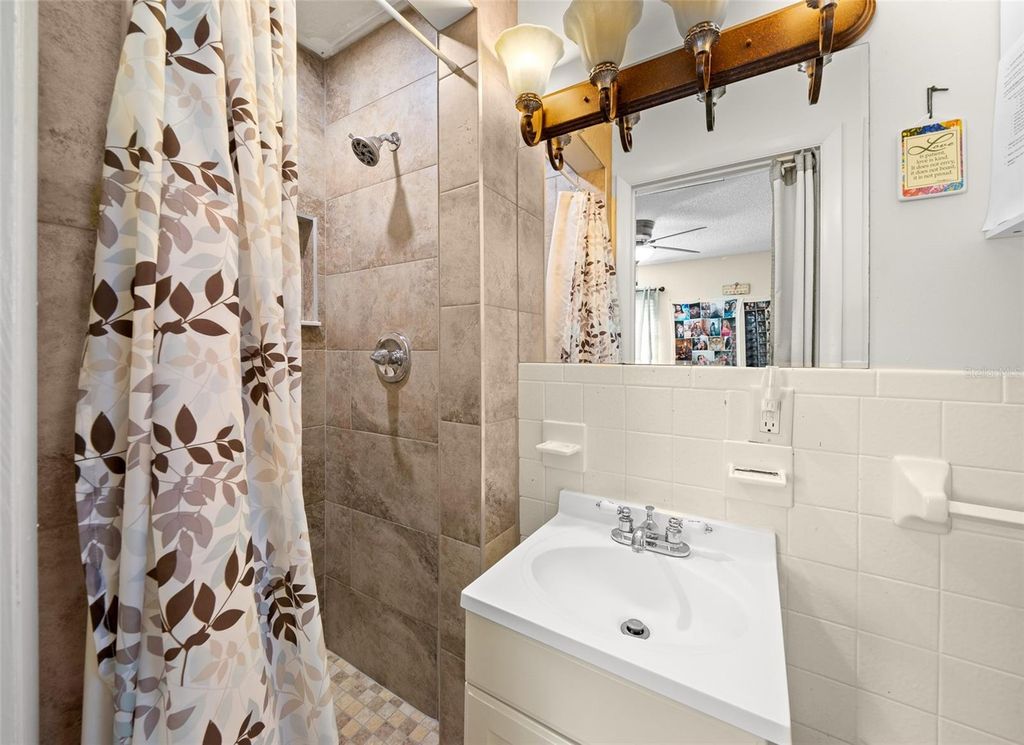 Image 27 of property listing at 2004 NE 52ND STREET, Ocala, FL 34479