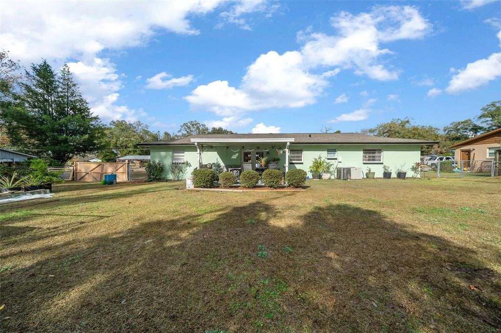 Image 32 of property listing at 2004 NE 52ND STREET, Ocala, FL 34479