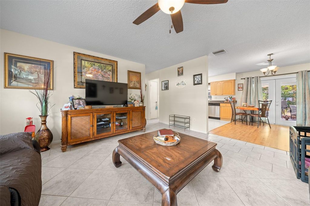 Image 8 of property listing at 2004 NE 52ND STREET, Ocala, FL 34479