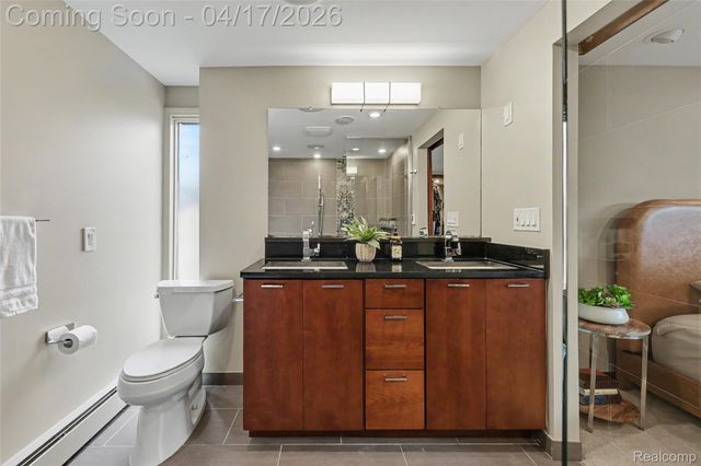 312 Terry Avenue, Rochester, MI 48307