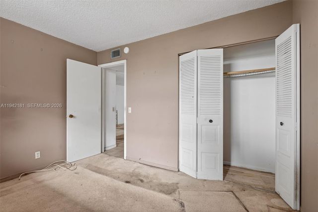 114 Lake Emerald Drive 104, Oakland Park, FL 33309