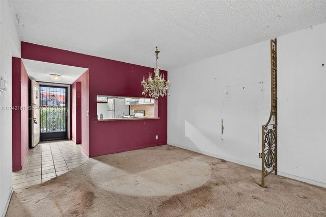 114 Lake Emerald Drive 104, Oakland Park, FL 33309
