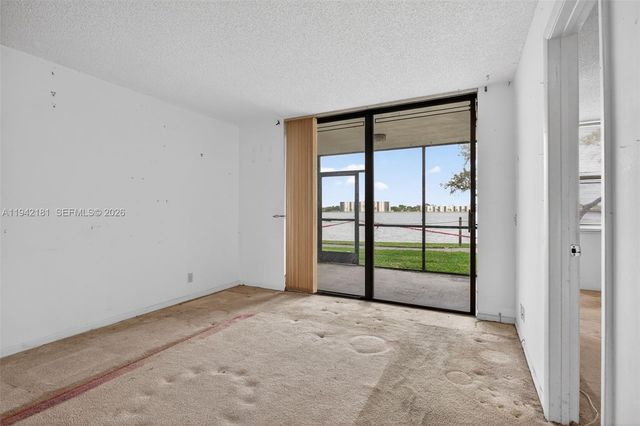 114 Lake Emerald Drive 104, Oakland Park, FL 33309