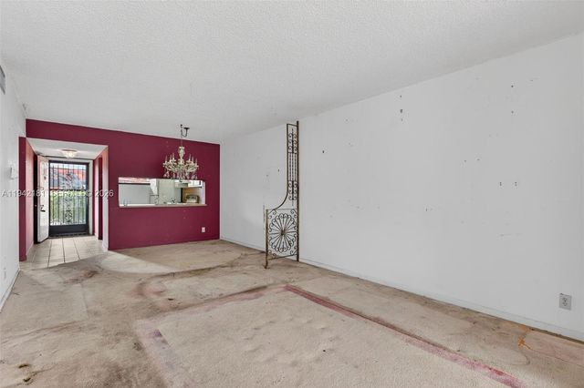 114 Lake Emerald Drive 104, Oakland Park, FL 33309