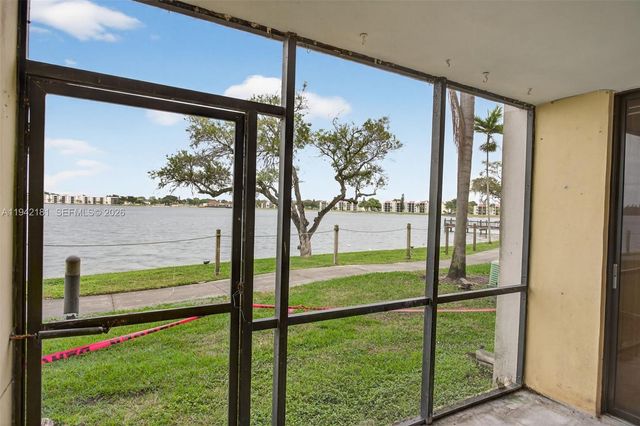 114 Lake Emerald Drive 104, Oakland Park, FL 33309