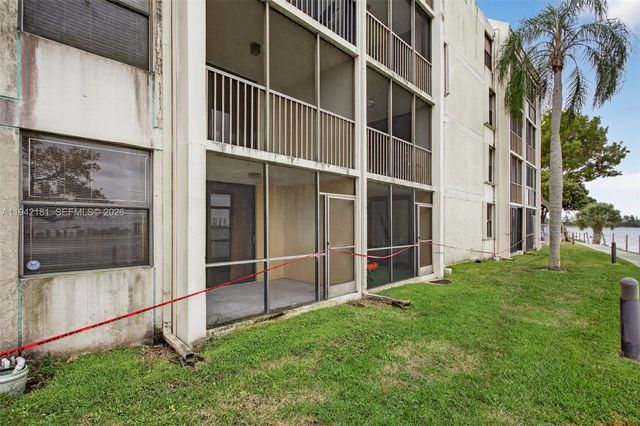 114 Lake Emerald Drive 104, Oakland Park, FL 33309