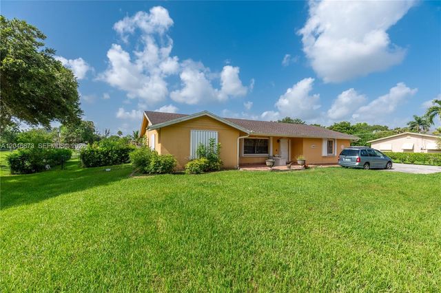 13450 SW 26th St, Davie, FL 33325