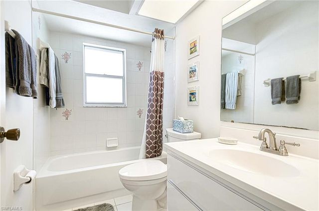 3590 Kent DR, Naples, FL 34112