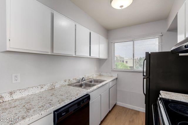 4867 W PALO VERDE Drive, Glendale, AZ 85301