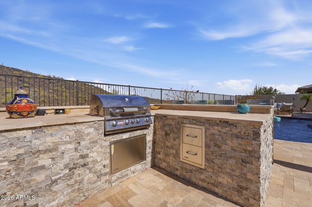 11538 W Montansoro Lane, Peoria, AZ 85383