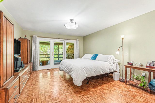 3598 Charlevoix Drive SE 116, Grand Rapids, MI 49546