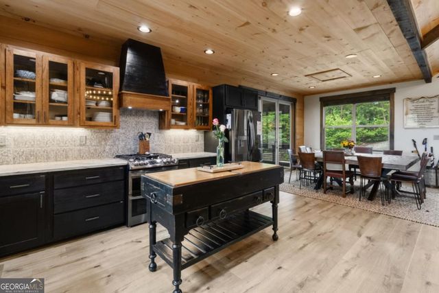 254 Leatherwood Mountain Road, Ellijay, GA 30540