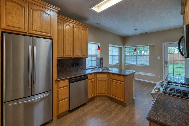 4803 Widerop Lane, Friendswood, TX 77546