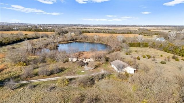 1573 N 1100 Road, Lawrence, KS 66046