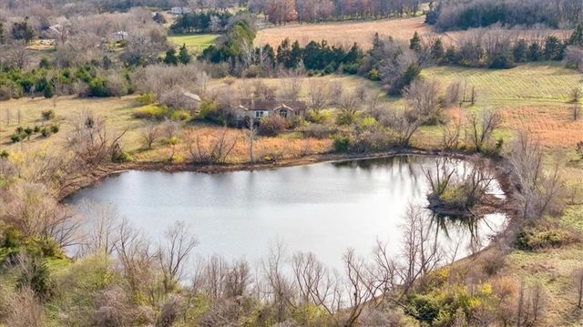 1573 N 1100 Road, Lawrence, KS 66046