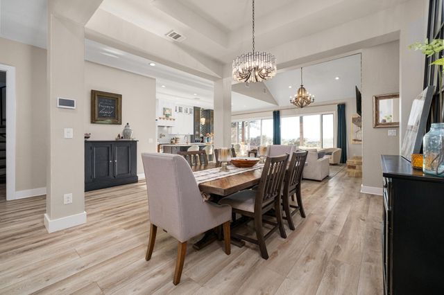 321 Running Deer LN, Dripping Springs, TX 78620