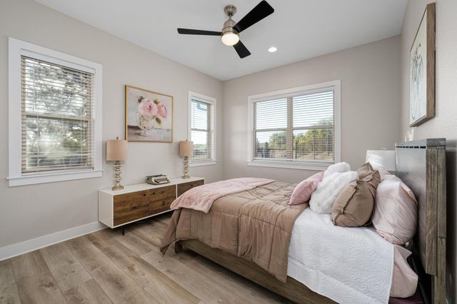 321 Running Deer LN, Dripping Springs, TX 78620