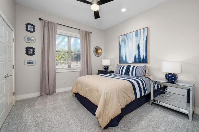 321 Running Deer LN, Dripping Springs, TX 78620