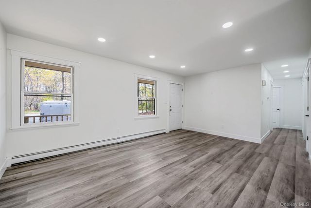 104 Cedarhurst Avenue, Medford, NY 11763
