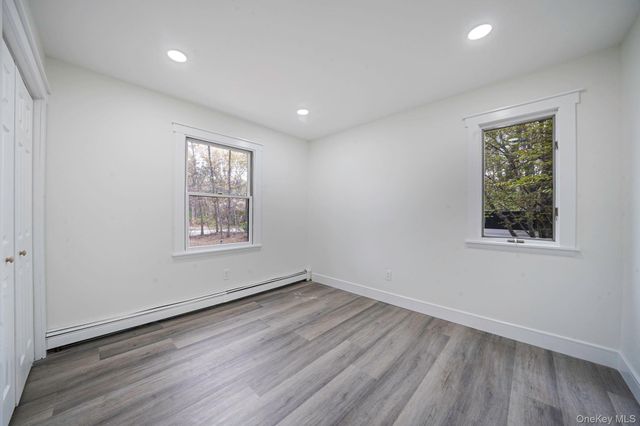 104 Cedarhurst Avenue, Medford, NY 11763