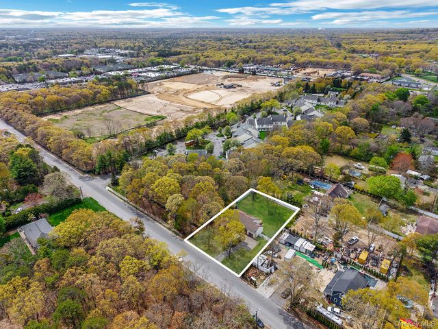 104 Cedarhurst Avenue, Medford, NY 11763