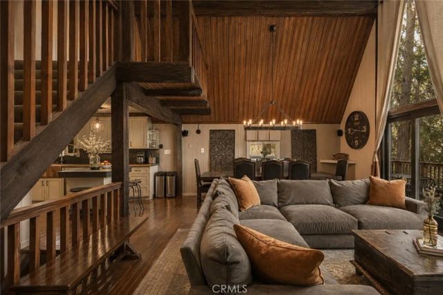 493 Pioneer, Lake Arrowhead, CA 92352
