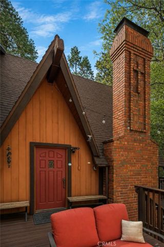 493 Pioneer, Lake Arrowhead, CA 92352