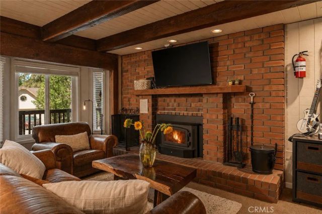 493 Pioneer, Lake Arrowhead, CA 92352
