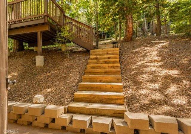 493 Pioneer, Lake Arrowhead, CA 92352