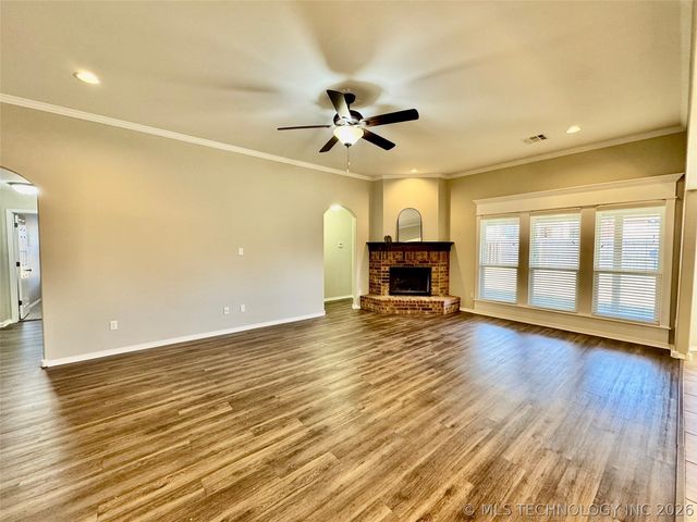 4405 N Oak Avenue, Broken Arrow, OK 74012