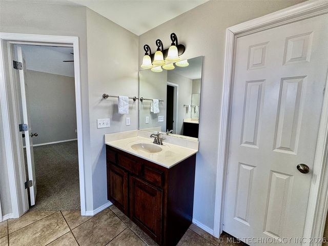 4405 N Oak Avenue, Broken Arrow, OK 74012